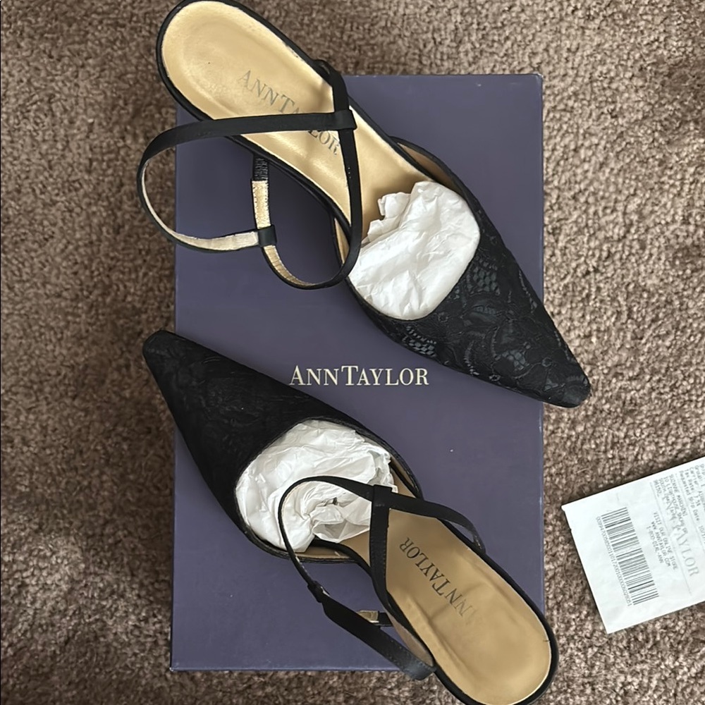 Ann Taylor Black Women's Lacey heels